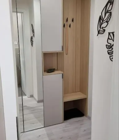 M&m1 Near Center - Free Garage Parking - Ac Apartment Kosice