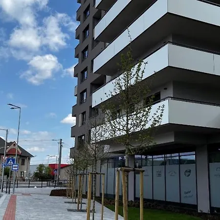 Apartment M&m1 Near Center With Free Parking - Ac *