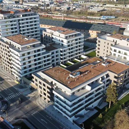 M&m1 Near Center With Free Parking - Ac Košice