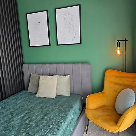 M&m1 Near Center With Free Parking - Ac Apartment *