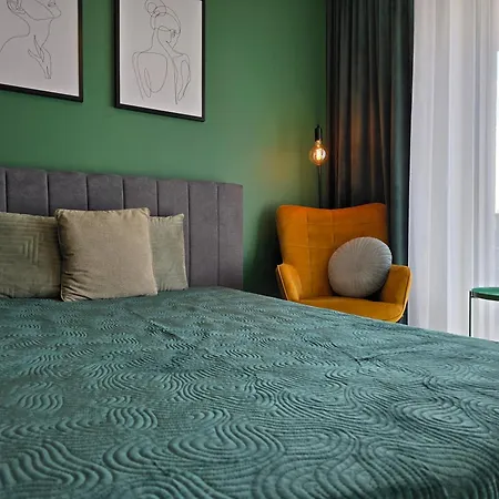 Apartment M&m1 Near Center With Free Parking - Ac *