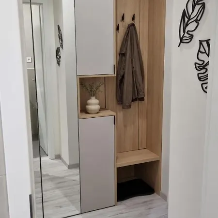 M&m1 Near Center - Free Garage Parking - Ac Apartment Kosice