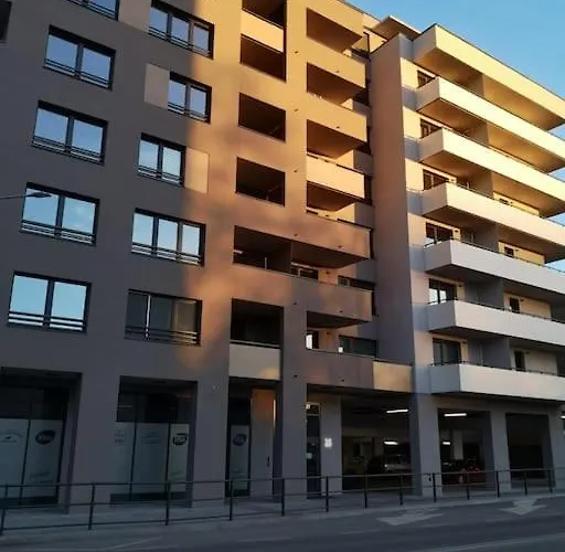 M&m1 Near Center With Free Parking - Ac Appartamento Košice