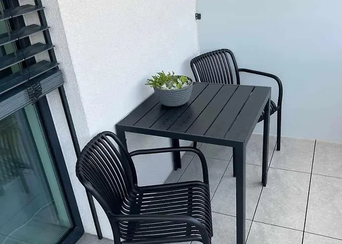 M&m1 Near Center With Free Parking - Ac * Košice